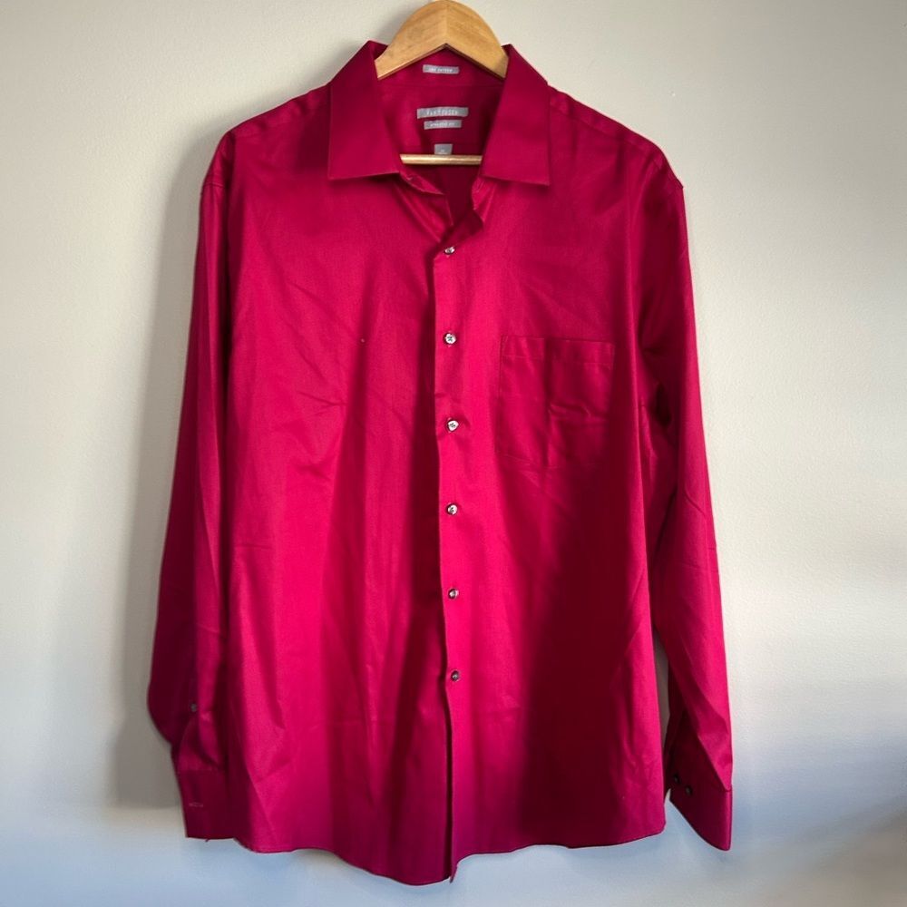 Van Heusen Red Lux Sateen Athletic Fit Dress Shirt Size 18